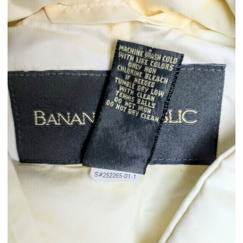 Banana Republic Women's White Bubble Zip Up Vest. Nice Quality. L - Picture 5 of 9